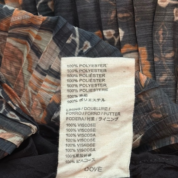 Anthropologie Let Me Be Olympia Plisse Boho Print Sleeveless Blouse- Size 8 - Picture 6 of 8